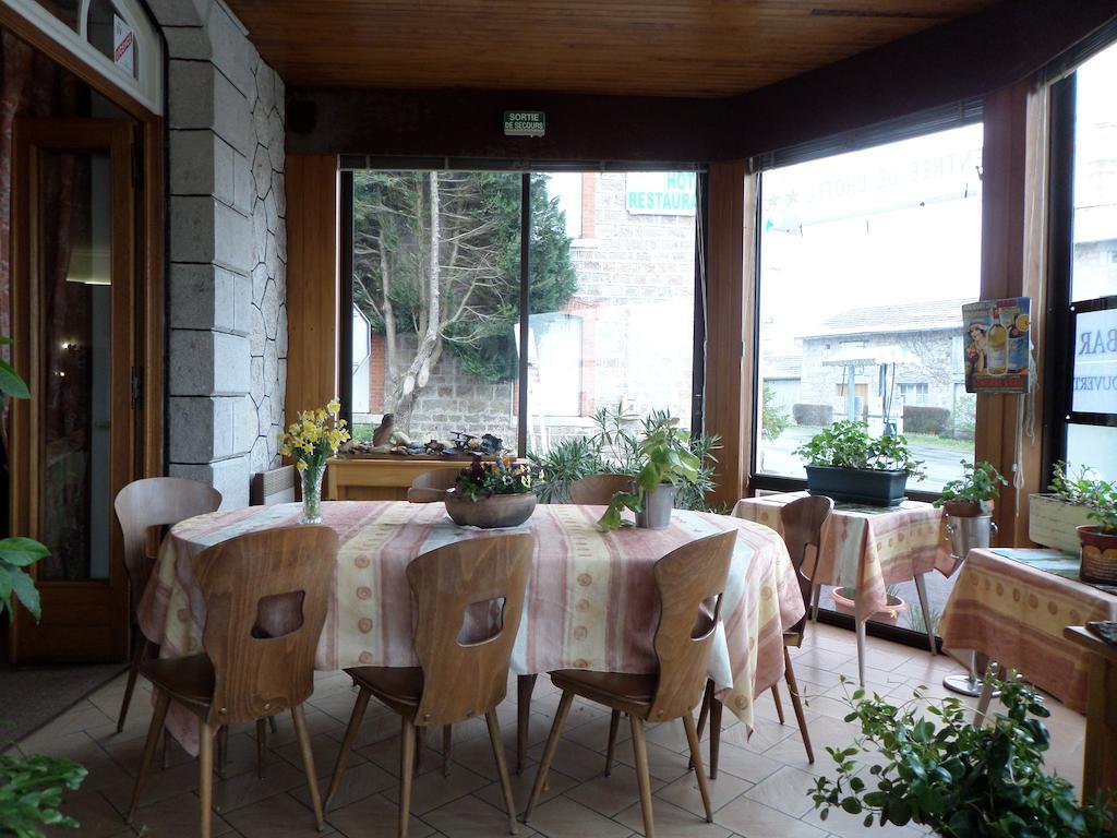玫瑰人生酒店 Le Brugeron 外观 照片